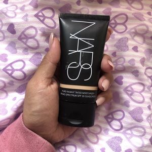 NARS Pure Radiant Tinted Moisturizer in Alaska